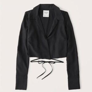 NWT Abercrombie and Fitch Long-Sleeve Cropped Wrap Top